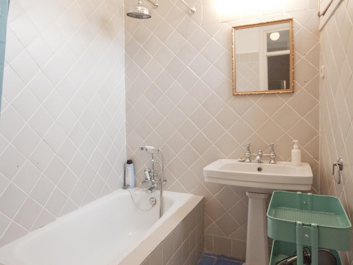 Precioso Apartamento En La Latina Palacio Real Madrid Bagian luar foto