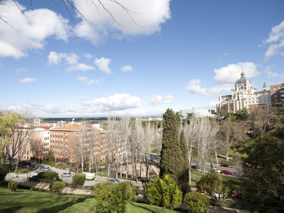 Precioso Apartamento En La Latina Palacio Real Madrid Bagian luar foto